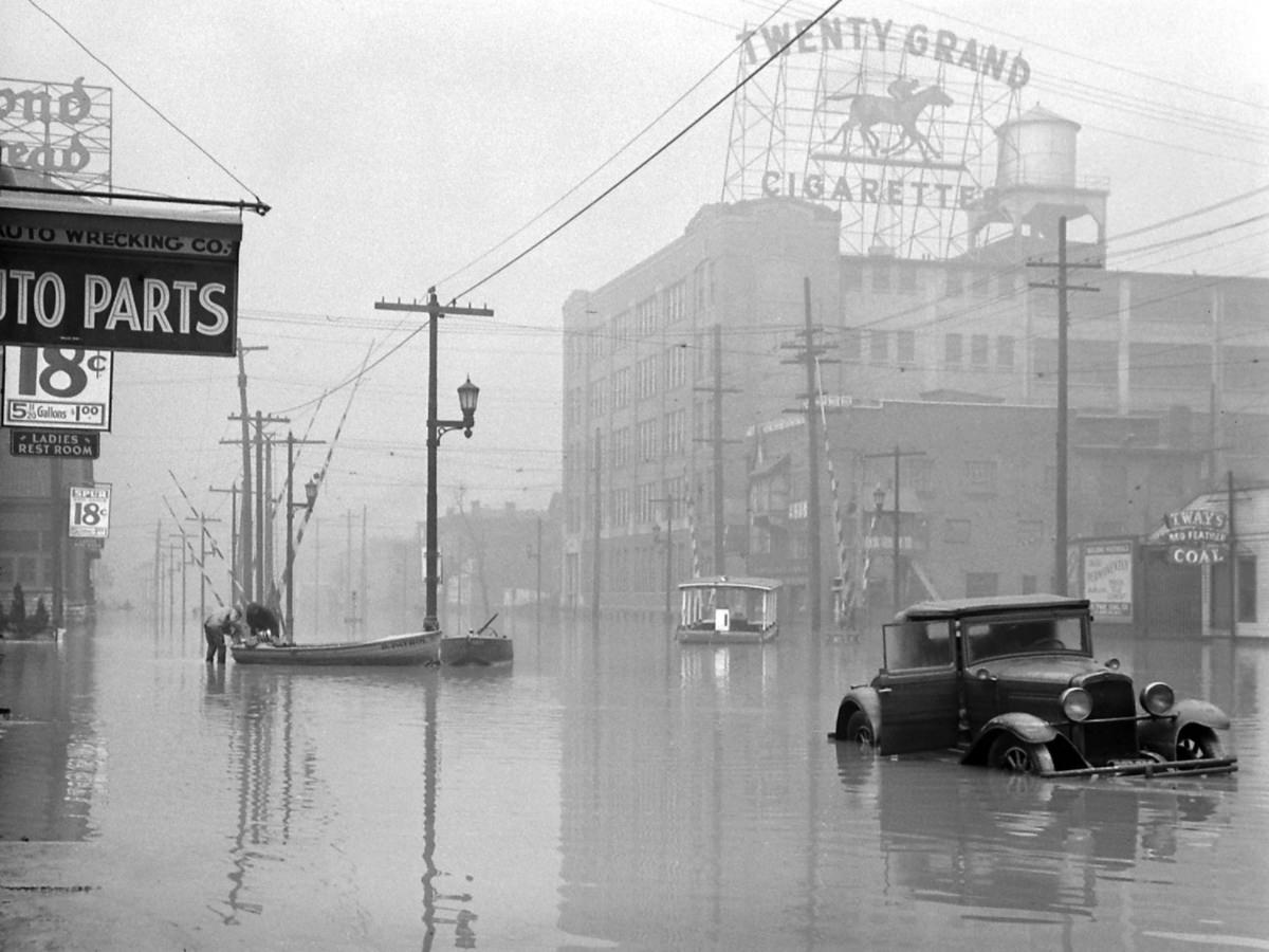 #3 The Great Ohio River Flood, Louisville, Kentucky, 1937.