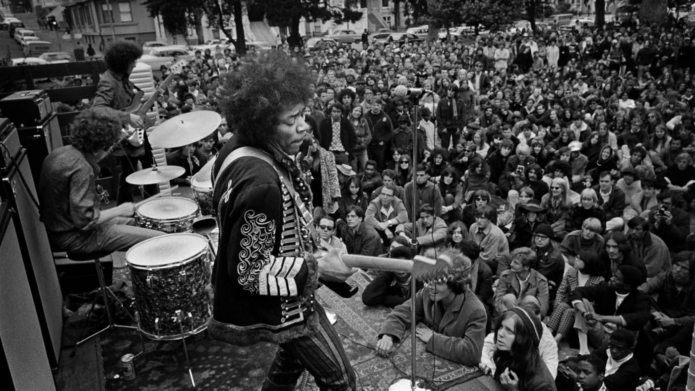 #15 Jimi Hendrix at the Pandlehandle in 1967.