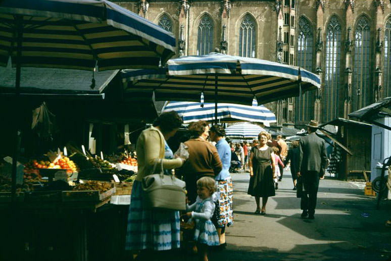 #60 Market by the Marienkapelle, Würzburg, 1960s