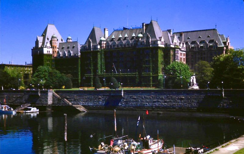 #29 Victoria. Empress Hotel from harbor, 1947