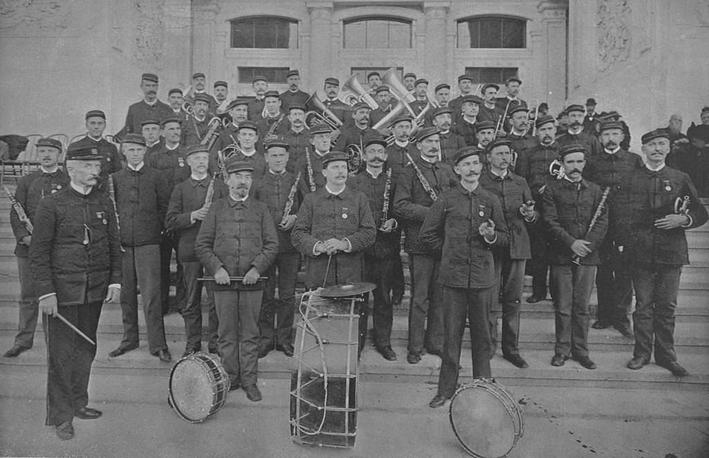 #129 The famous Elgin Band at the World’s Columbian Exposition in Chicago, Illinois, 1893.