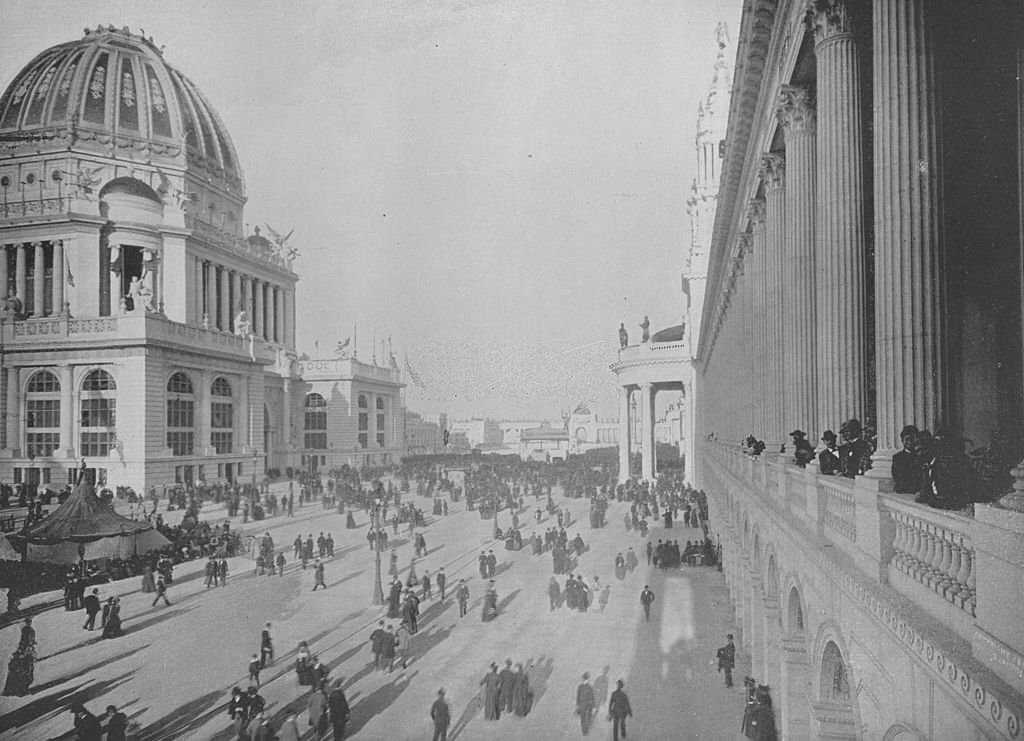 #62 A scene on the Grand Plaza between the Administration Building and Machinery Hall at the World’s Columbian Exposition in Chicago, 1893.