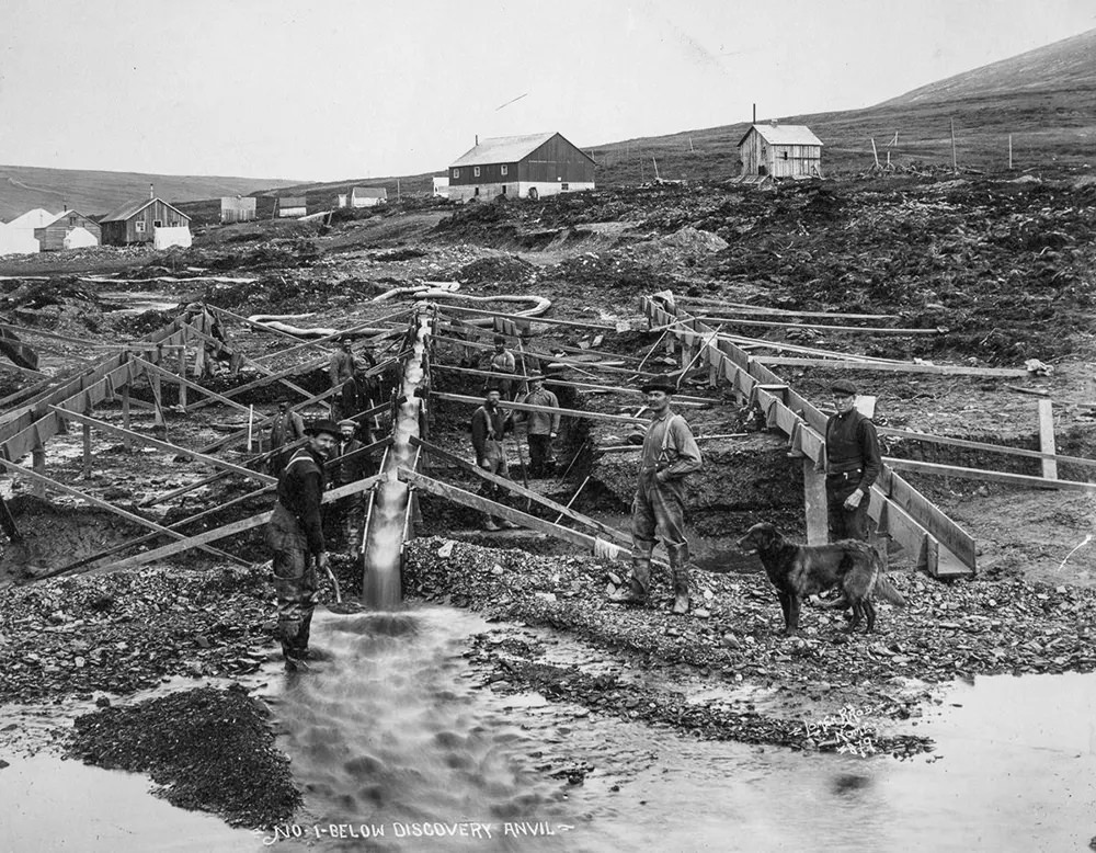 #10 The Anvil Creek gold mine. 1915.