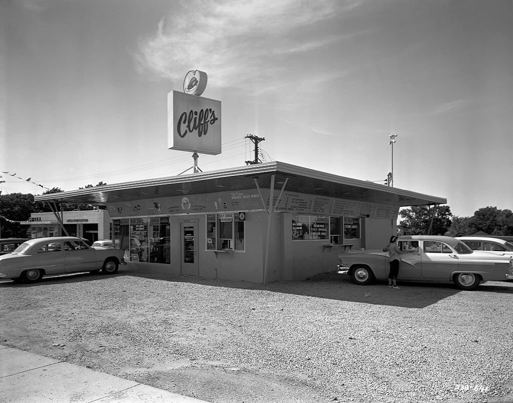 #22 Cliff’s Drive-In.