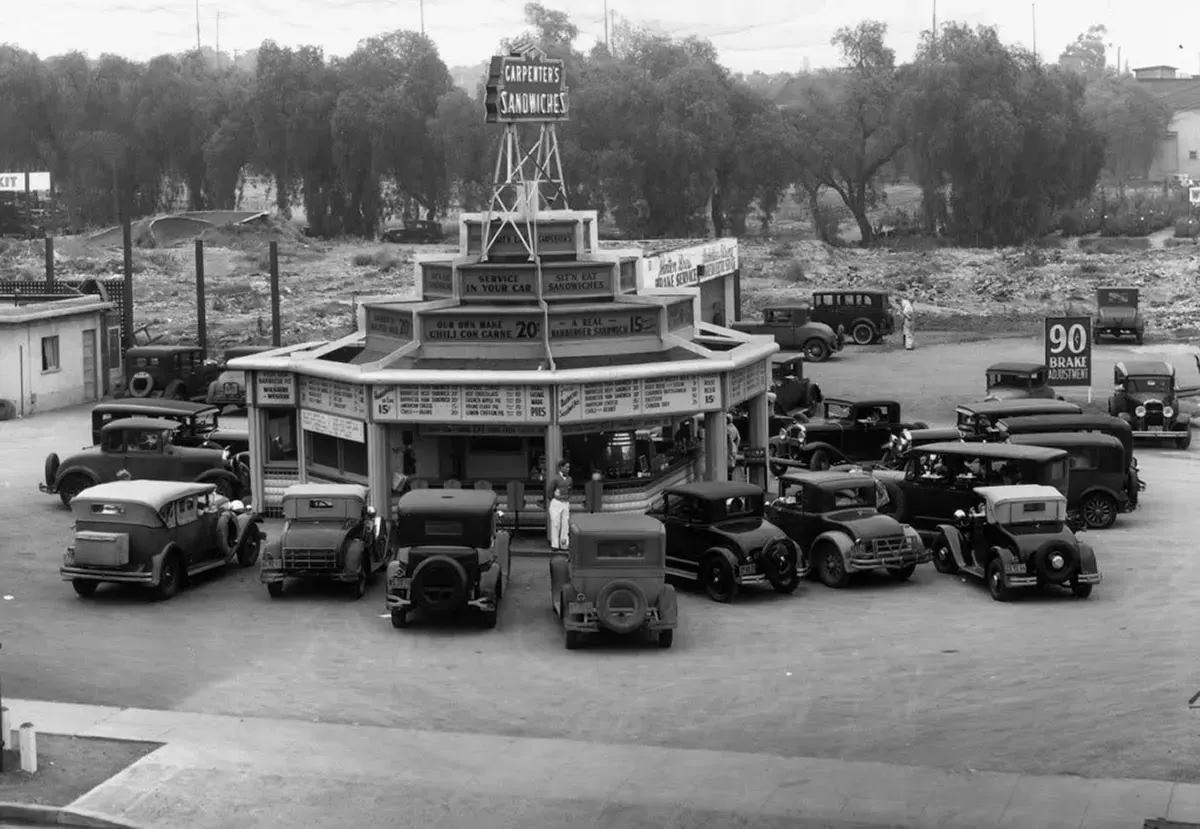 #52 Carpenter’s Sandwich Stand at 6285 West Sunset Boulevard and Vine Street in Los Angeles, 1930s.