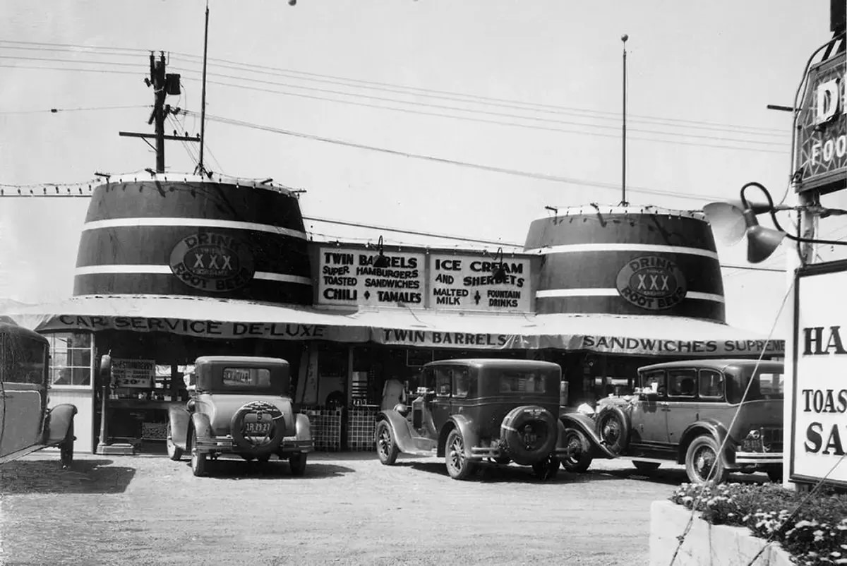 #56 The Twin Barrels in Los Angeles. 1939.