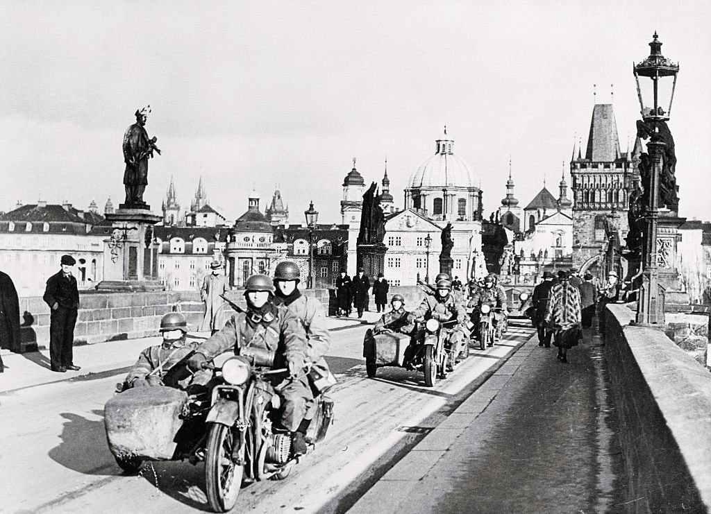 #102 A Detachment of Motorcycle Troops