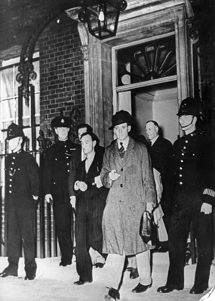 #90 A delegation of British Communist members of Parliament called on Prime Minister Chamberlain and demanded that a special session be convened where the question of Britain’s position towards Czechoslovakia would be debated