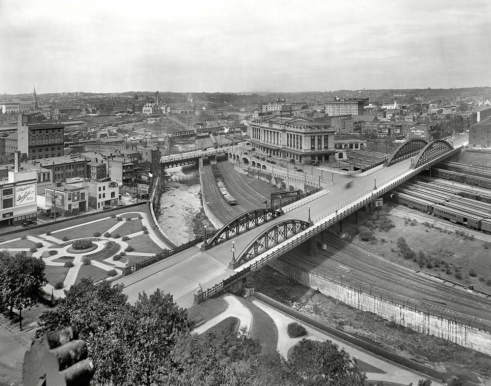 #32 Union Station showing Charles Street and Jones Falls, Baltimore, Maryland, circa 1917