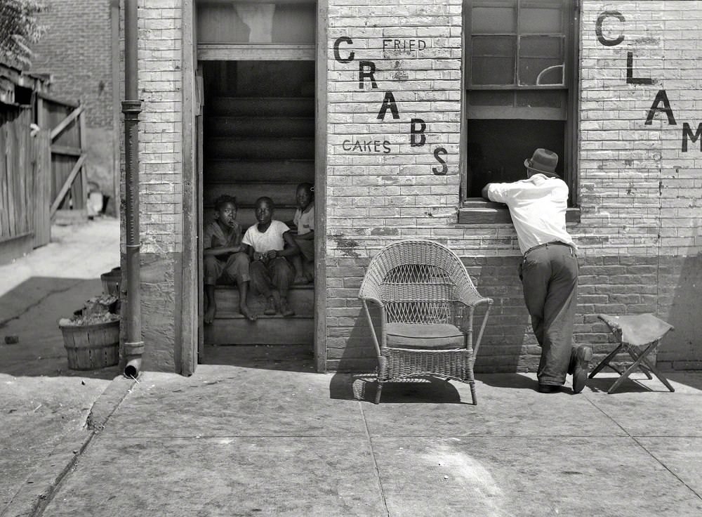 #43 House in Negro section of Baltimore, Maryland, July 1938
