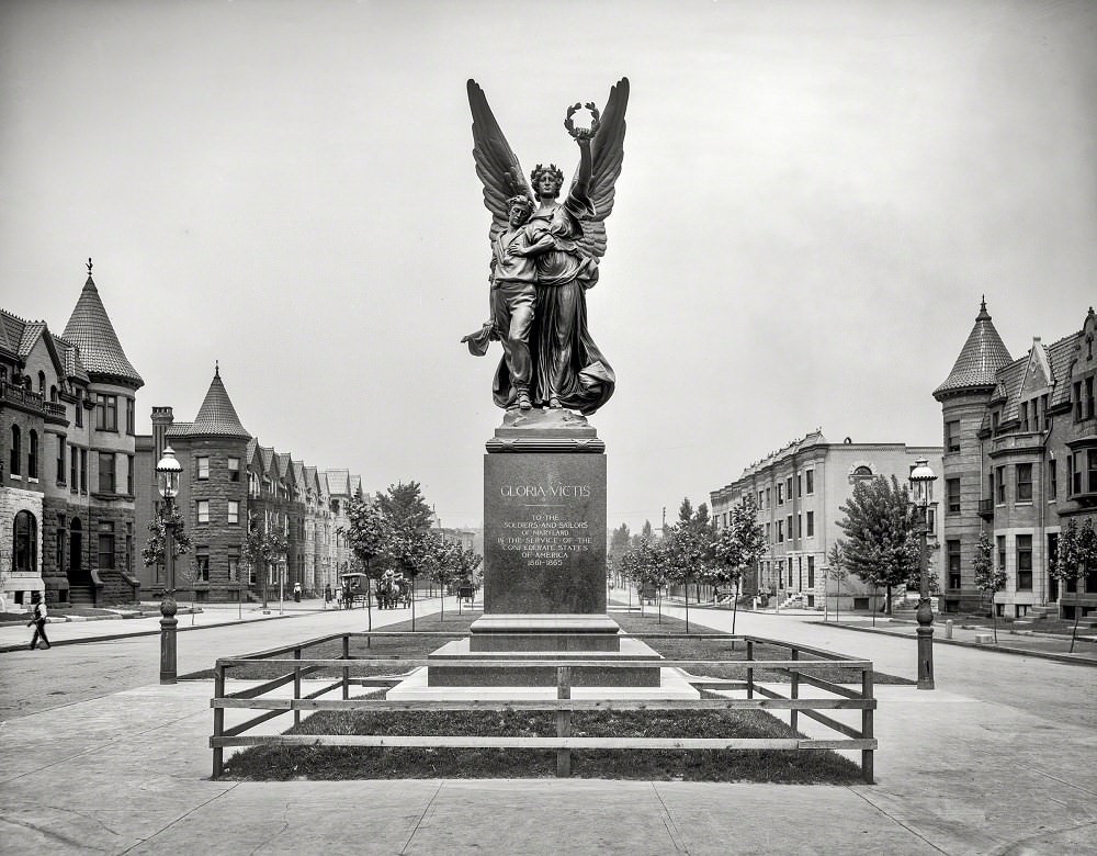 #74 Confederate Soldiers and Sailors’ Monument, Mount Royal Avenue, Baltimore circa 1903
