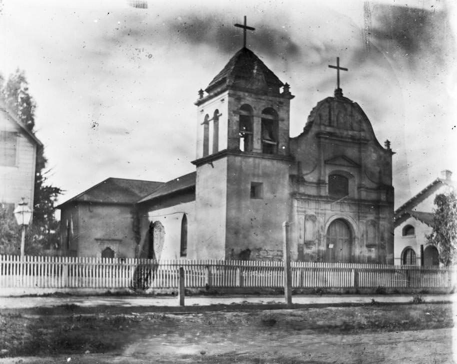 #162 Royal Presidio Chapel, Monterey, 1910