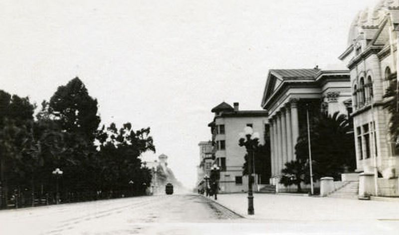 #187 Street scene showing stately buildings, San Jose, 1910