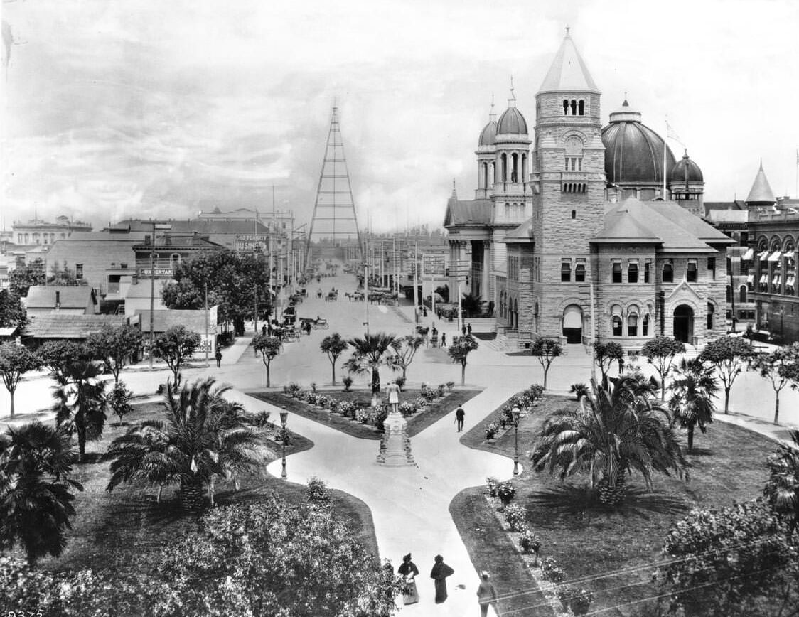 #216 View of San Jose Post Office from Plaza Park, 1907