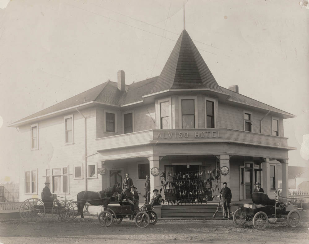#243 Sunnyvale, Butcher’s corner, Bicycle racers, 1900