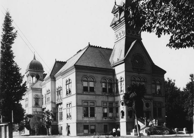 #21 Second San Jose State Normal School building, 1900