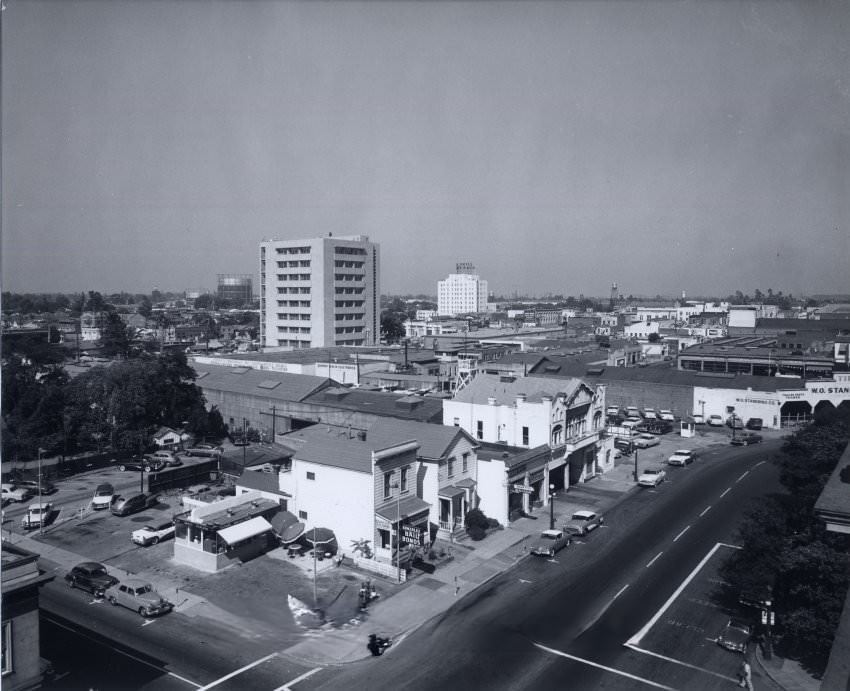 #37 Corner of Market at Park, 1955