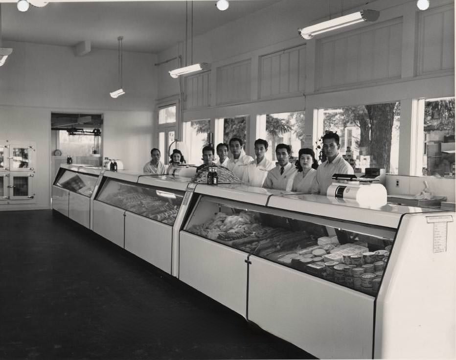 #24 National Food Market, 598 S. 1st St, San Jose, interior showing the employees behind the counter, 1947