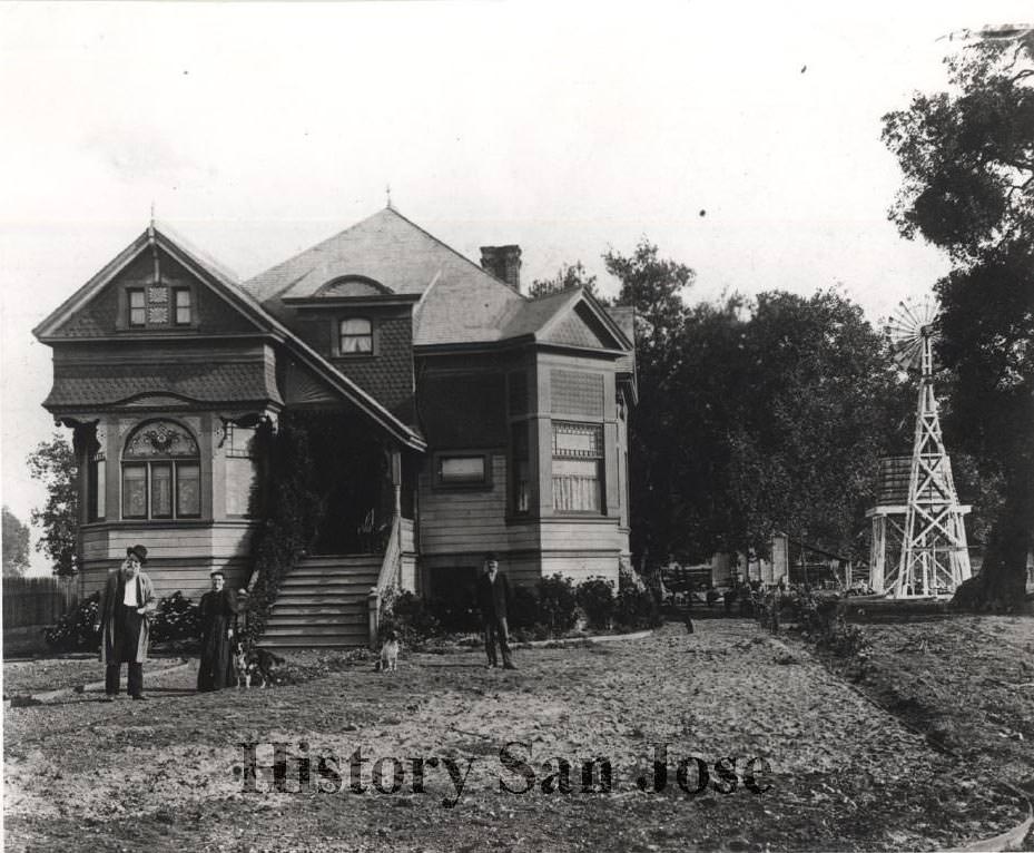 #81 Vennum House on Lundy Road, December 25, 1895