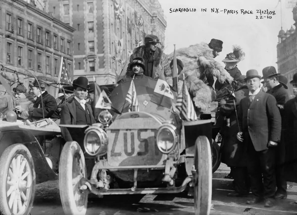 #3 The Italian Zust car, with driver Emilio Sirtori and journalist Antonio Scarfoglio.