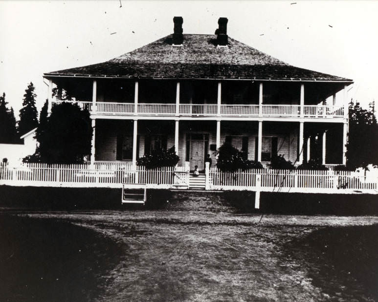 #27 A view of the exterior of the Grant House in Vancouver, 1900s