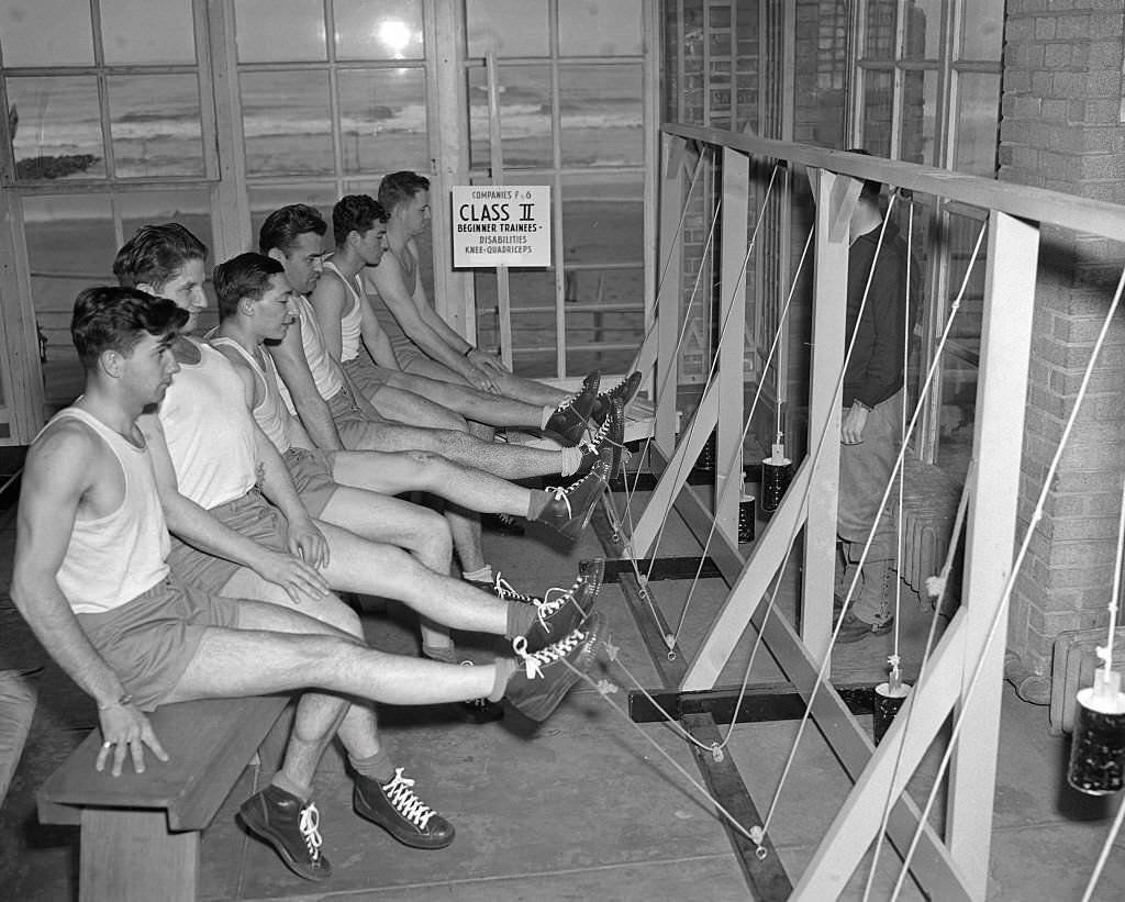 #34 American Soldiers Strengthening Legs at a Hospital