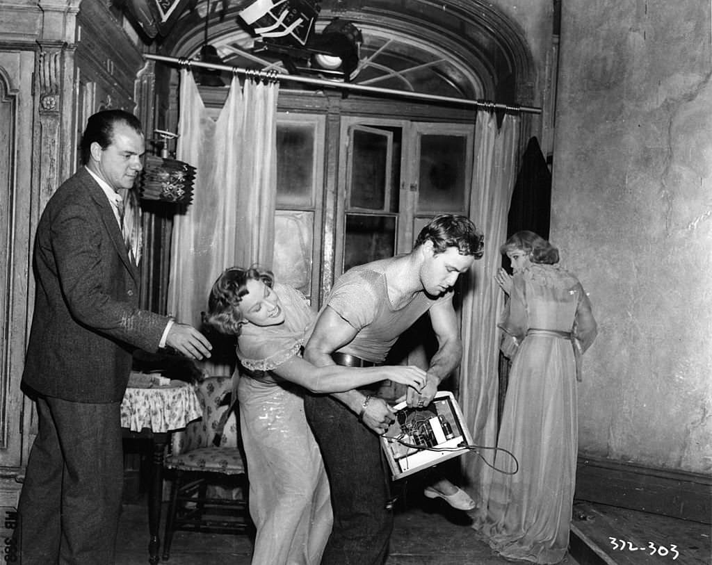 Marlon Brando and Vivien Leigh rehearse a scene for ‘A Streetcar Named Desire’, with Kim Hunter.