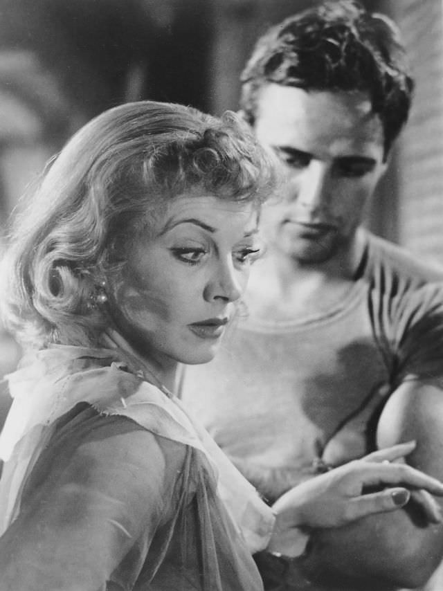 Fabulous Scenes from the Movie &;A Streetcar Named Desire (1951) Movies