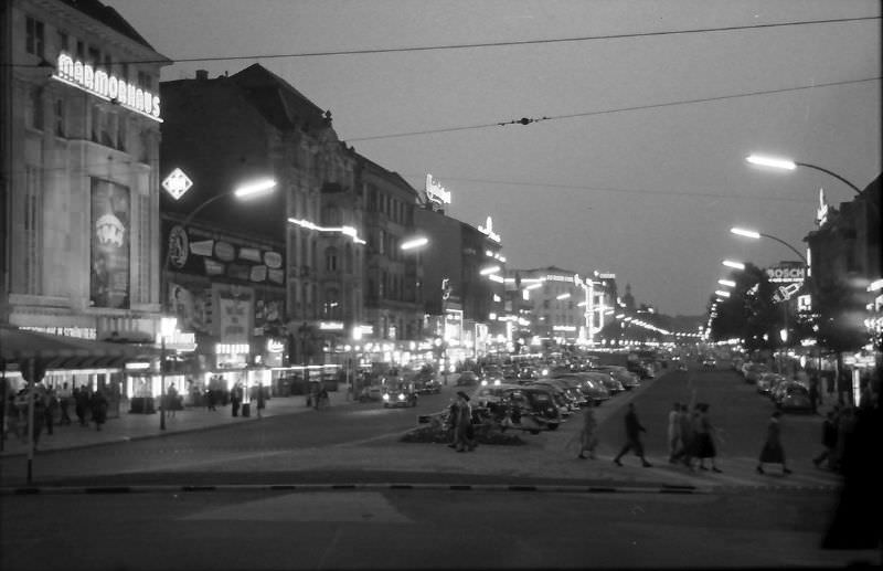 #14 Kurfürstendamm looking from Breitscheidplatz.