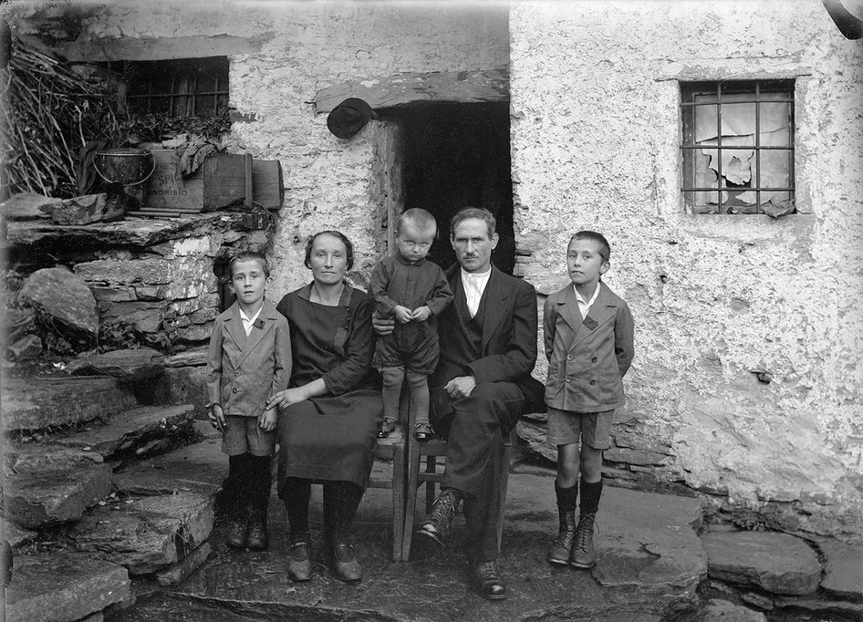 #5 Family portrait, Bleniotal