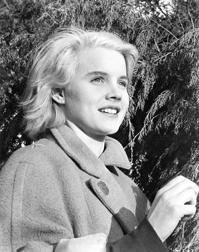 Stunning Photos of Carroll Baker during the filming of Baby Doll (1956) Movies