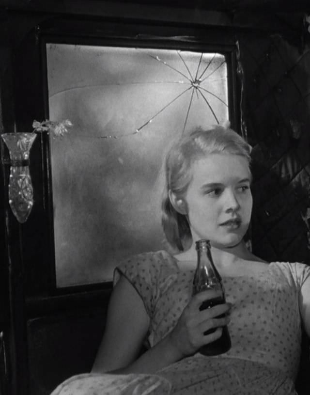 Stunning Photos of Carroll Baker during the filming of Baby Doll (1956) Movies