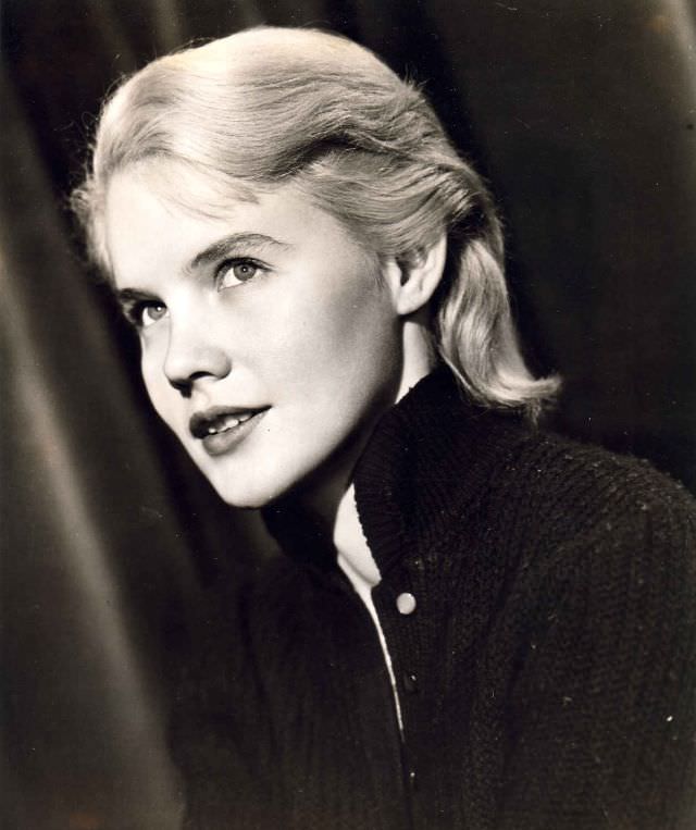 Stunning Photos of Carroll Baker during the filming of Baby Doll (1956) Movies