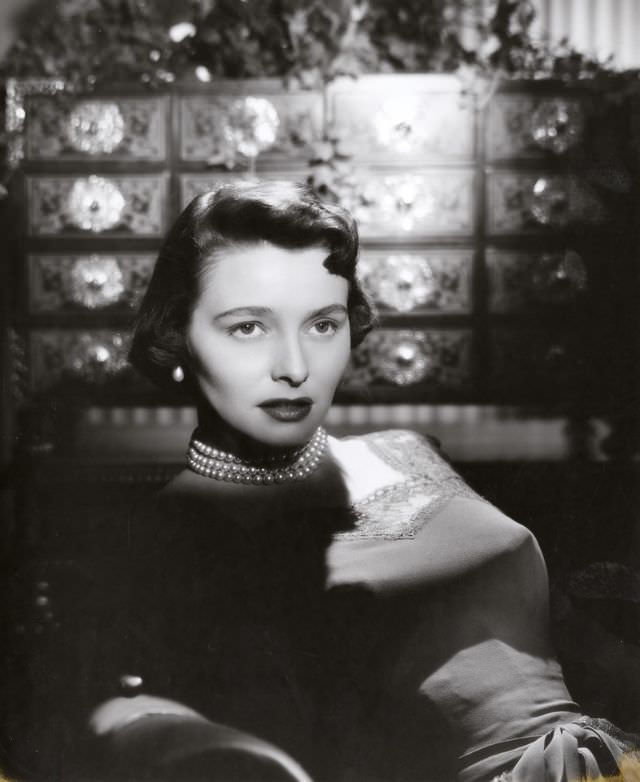 #27 Patricia Neal by Bert Six, 1951