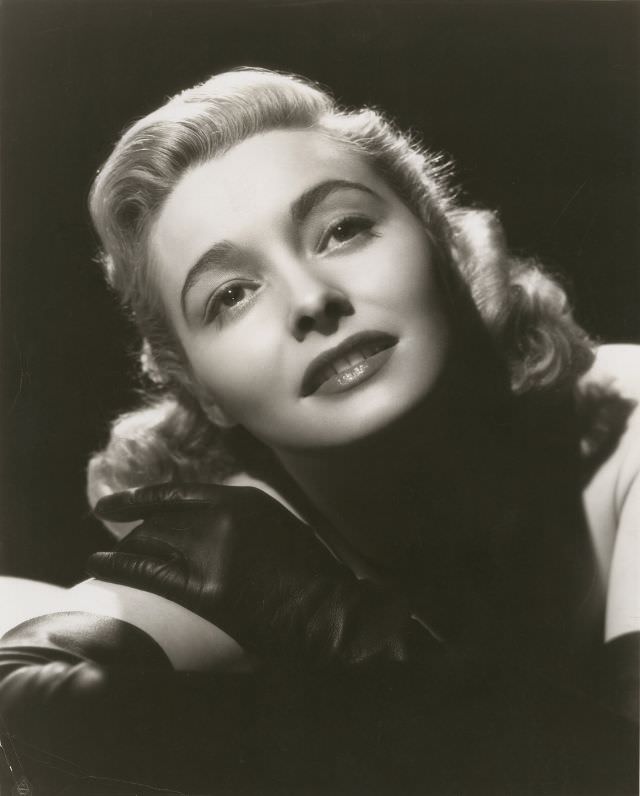 #40 Patricia Neal by Bert Six, 1950s