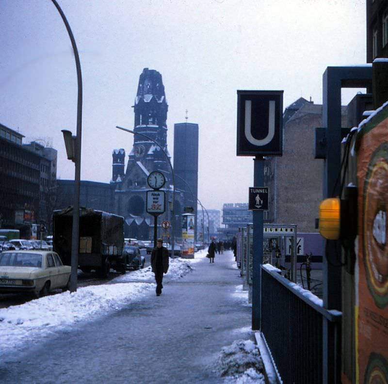 #15 West Berlin street scenes, February 1970