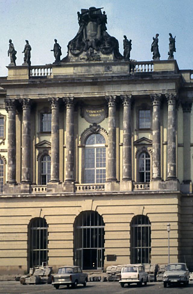 #21 The Old Library now the Faculty of Law of the Humboldt University, 1969