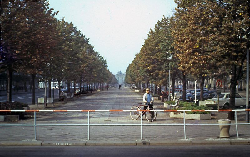 #25 Unter den Linden, 1969