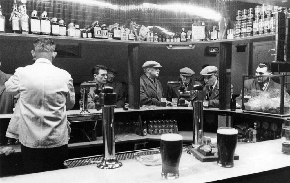 #44 Abbotsford Pub at RoseStreet, 1960