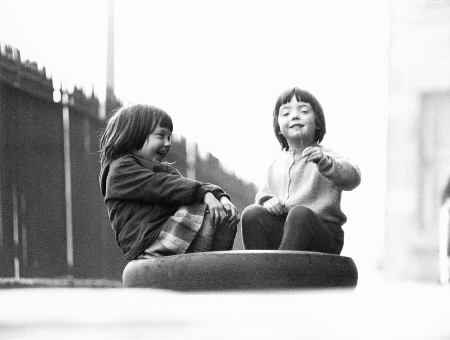 #82 Children playing, Edinburgh, 1965