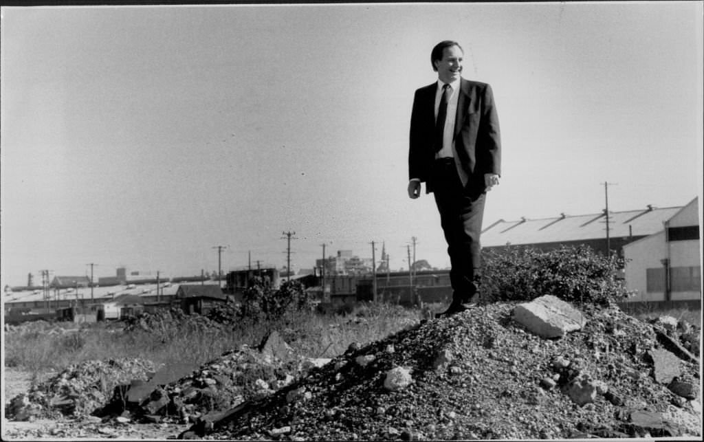 #61 Mr. Frank Walker the Minister for Housing is seen here at the opening of the new Alexandria Housing Complex, 1980s