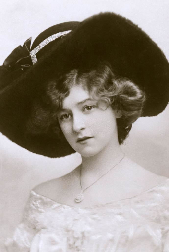 #11 Gabrielle Ray, 1910