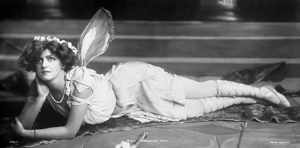 #15 Gabrielle Ray as Frou Frou, in a scene from the musical play, ‘The Merry Widow’