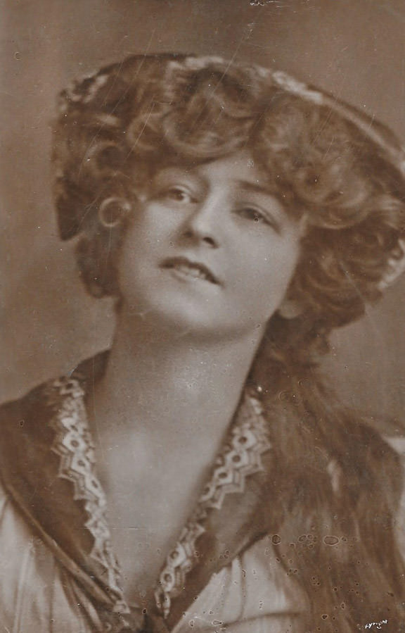 #37 Gabrielle Ray, early 20th century.