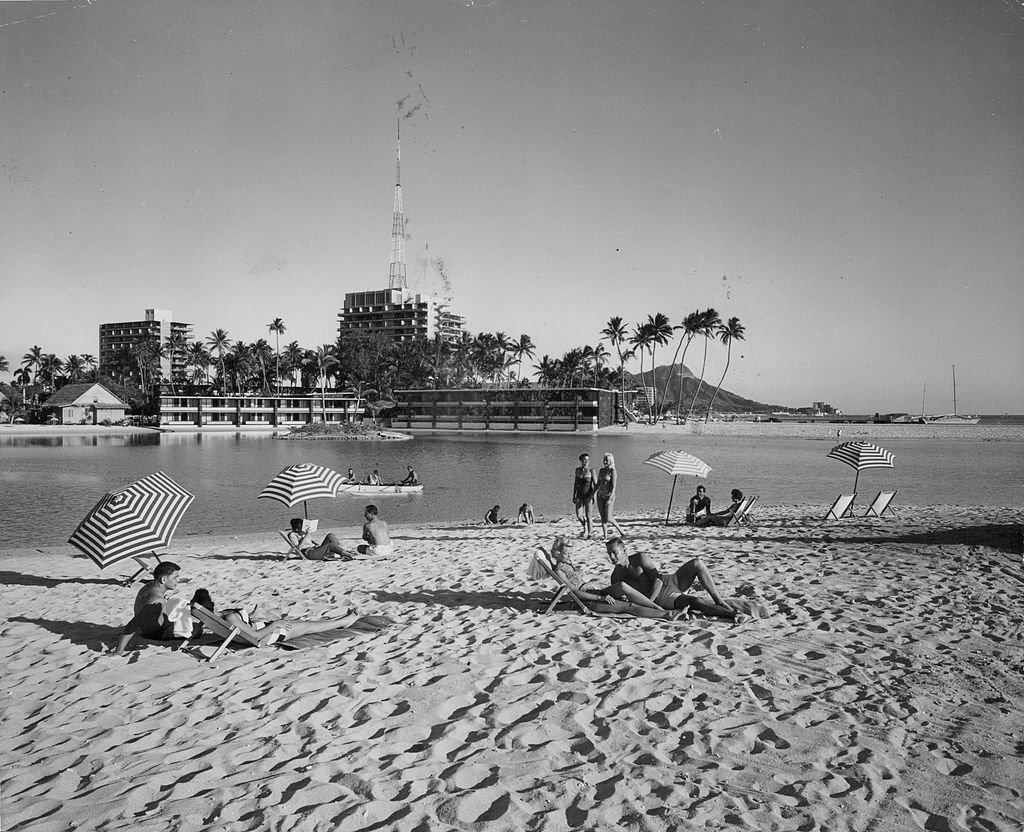 #120 Hotels along the beach, Honolulu, Hawaii, 1950s