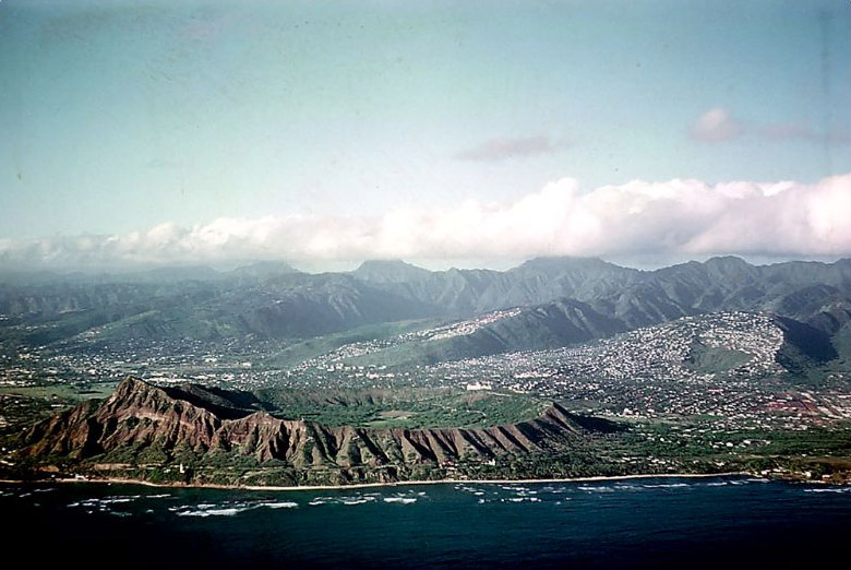 #15 Mountain range in Hawaii