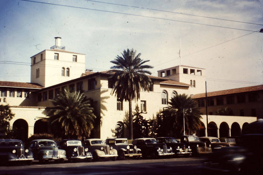 #24 Post office in Honolulu, 1945