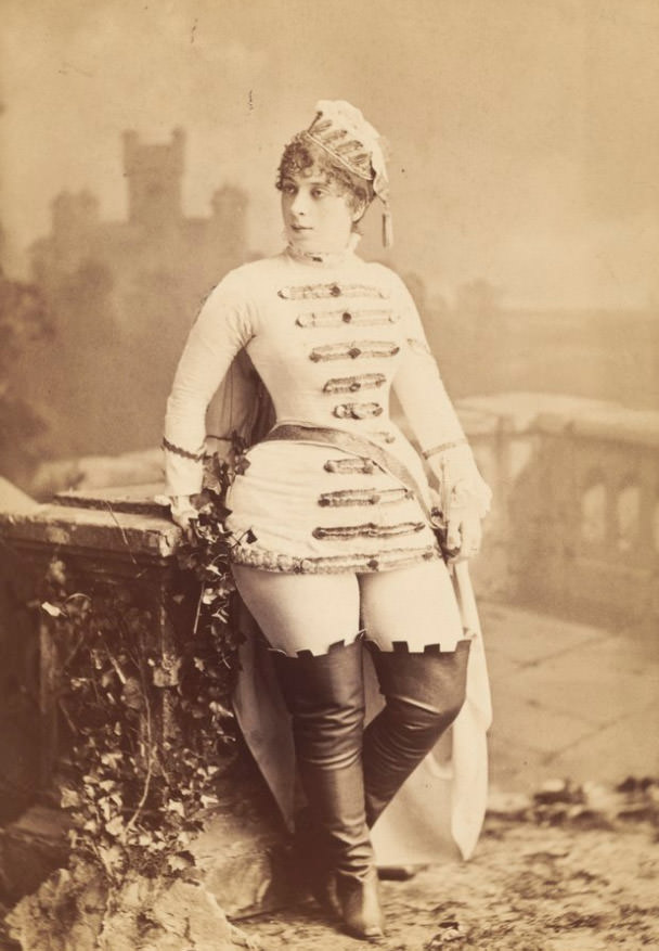 #23 Dora Wiley, 1885.