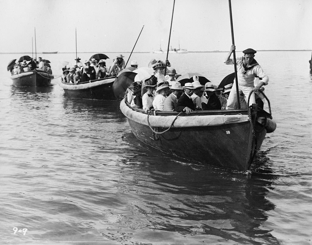 #27 Going Ashore, Kingston, Jamaica, 1890s