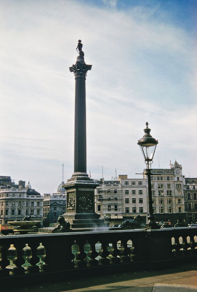 #52 Nelson’s Column, 1958